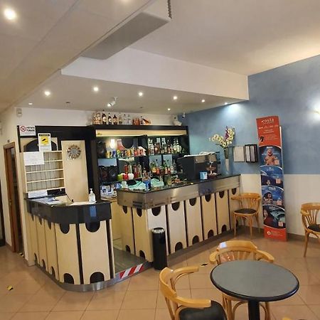 Hotel Vela Azzurra ริมินี ภายนอก รูปภาพ