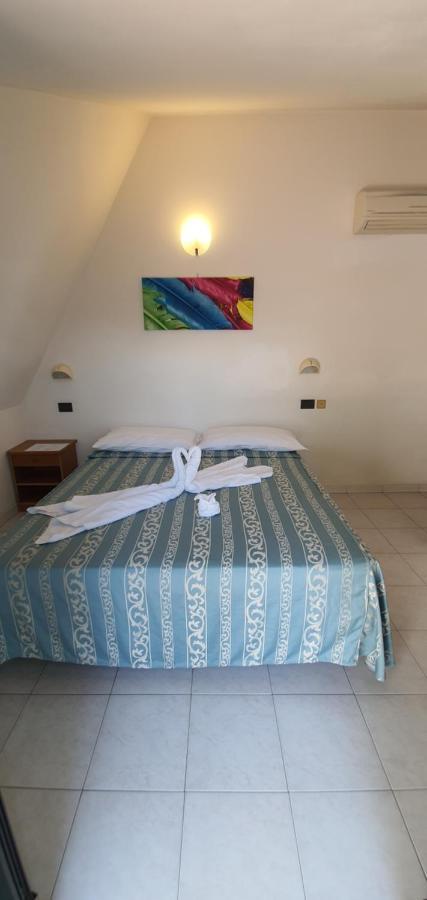 Hotel Vela Azzurra ริมินี ภายนอก รูปภาพ