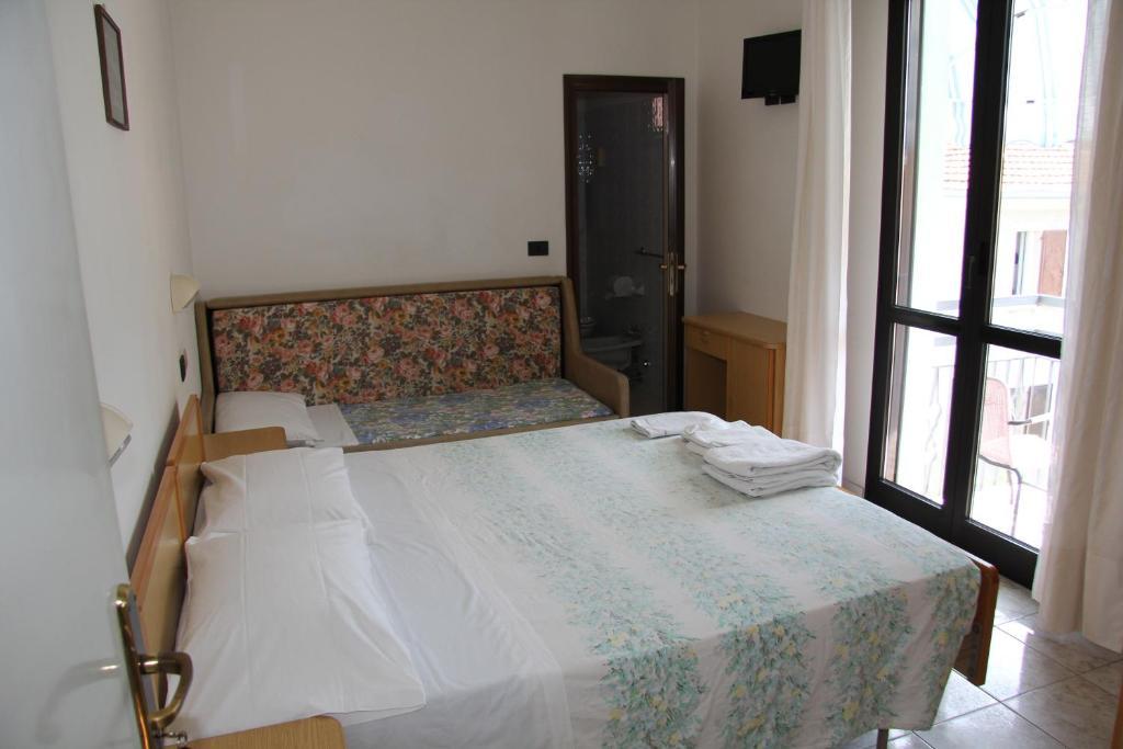 Hotel Vela Azzurra ริมินี ภายนอก รูปภาพ